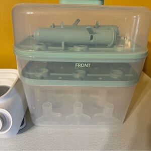 Momcoz bottle sterilizer only used a few times still in great condition